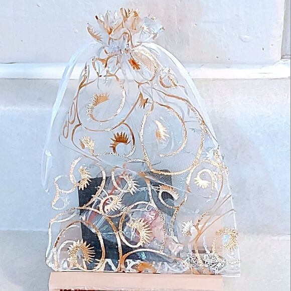 HAND CRAFTED RESIN PENDANT WITH FAIRY MUSHROOM INSIDE ON SILVER PLATED CHAIN 26" - Picture 8 of 8